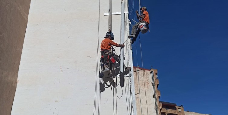 Arreglamos todo tipo de grietas